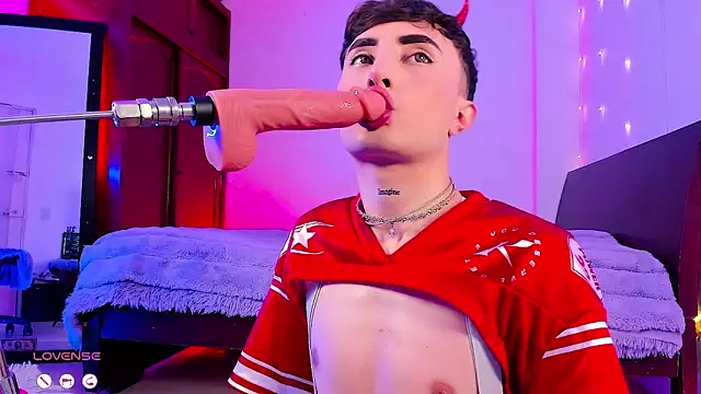 XXX chat uživo modela SebastianHilton