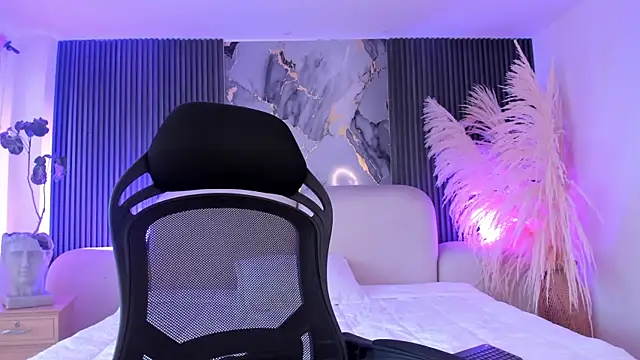 CarolineFyreのライブXXXチャット