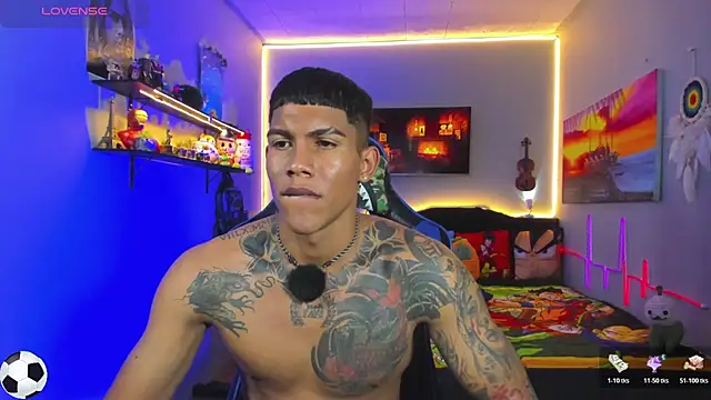 Damian_latinxxx's Live XXX Chat
