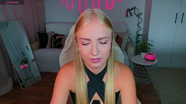 TessaGrays Live XXX-chat