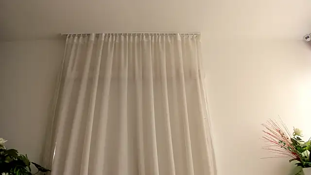 kytziakaya live XXX chat