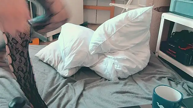 Živý XXX chat CeriseLapine