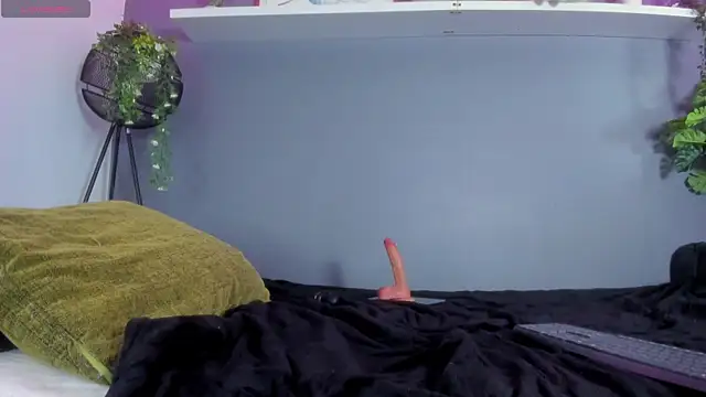 Kira_Exe_'s Live XXX Chat