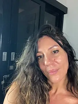 Chatroom XXX en direct de AnnaFlowerBabe