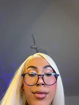 miss_tatiana_'s Live XXX Chat