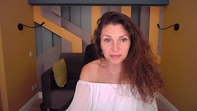 EllaLong Chat XXX in diretta