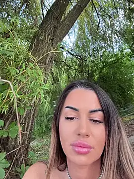 KirstieVegas 即時 XXX 聊天