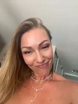 Sacha-xx's Live XXX Chat