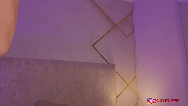 Chat +18 de Nioki_ ao vivo
