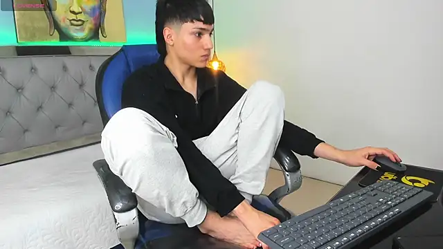 SamBlack_ élő XXX-chatje