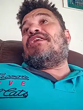 Chat +18 de tarra122 ao vivo