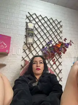 Chatroom XXX en direct de SALOME_KORLAND