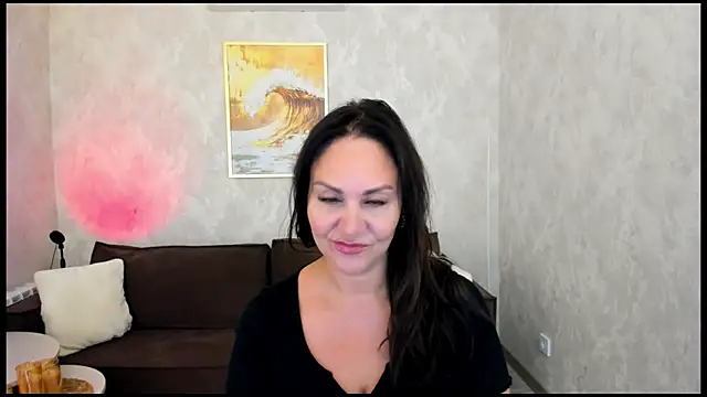 MilaUrban Live XXX-chat