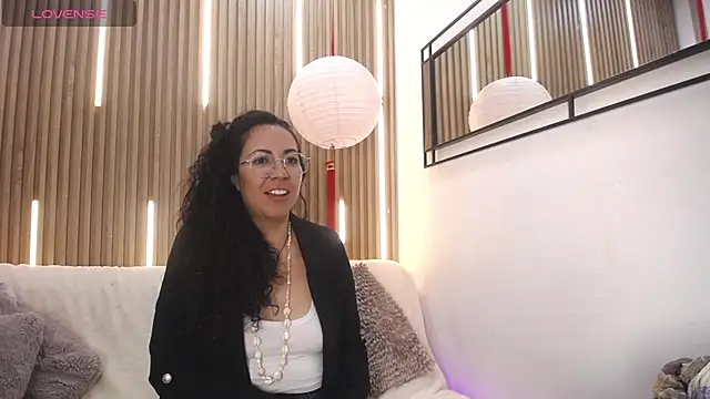 Chat XXX en directo de Velvet_Curly