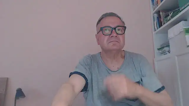 YOU6me Live XXX Chat