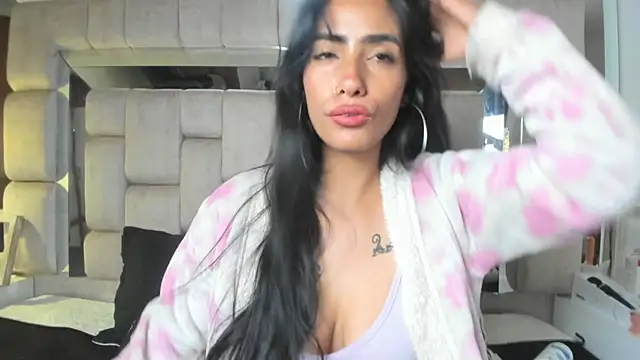Tashi7 – Naživo XXX chat