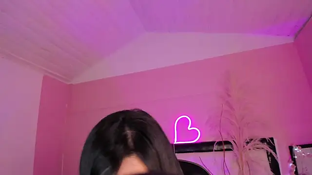 Julieth_Caandy Chat XXX in diretta