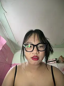 Emmiuuuu03 现场XXX聊天