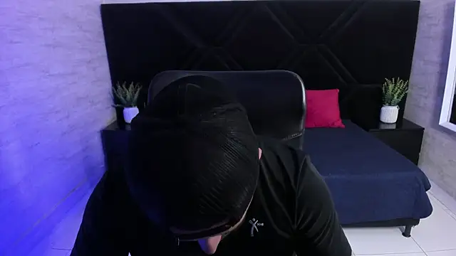 Chat +18 de jhon_bear03 ao vivo