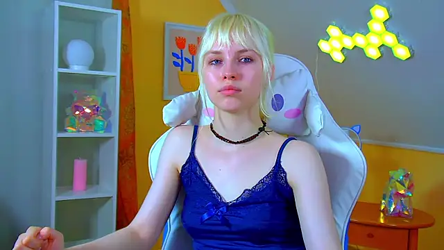 HannahHollis Adlı Modelin Canlı XXX Sohbeti