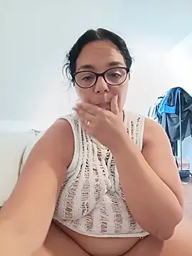 pulpeuse64's Live XXX Chat