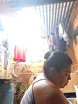 Juli_Powl Adlı Modelin Canlı XXX Sohbeti