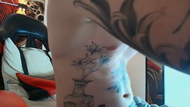Luke_davis01 élő XXX-chatje