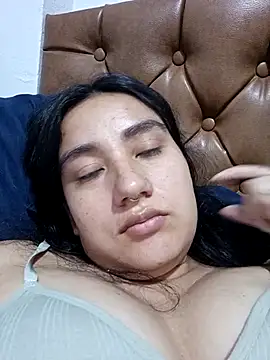 Hellen_Alex Adlı Modelin Canlı XXX Sohbeti