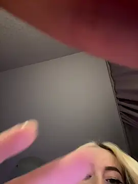 XXX chat uživo modela xDinnax