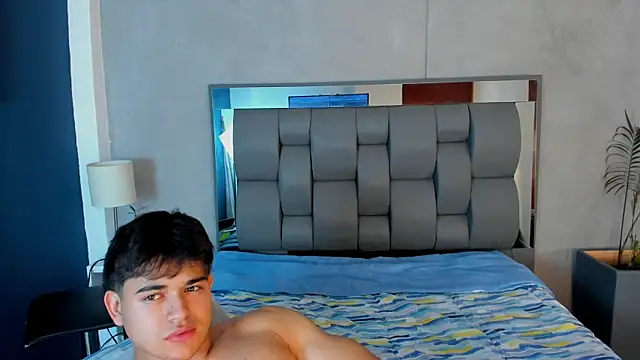 Charlie___Musk Live XXX-Chat
