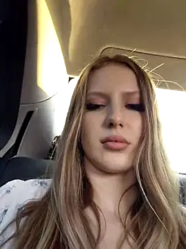 caressyourself's Live XXX Chat