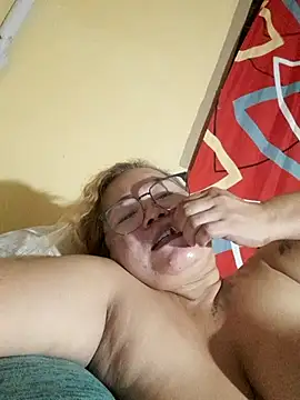 loriepinay46 Live XXX-chat