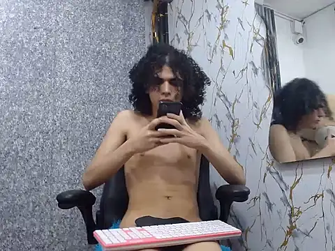 isa_x18 Live XXX-chat