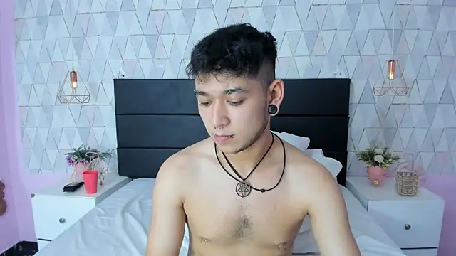 MarkLaurens' Live XXX Chat