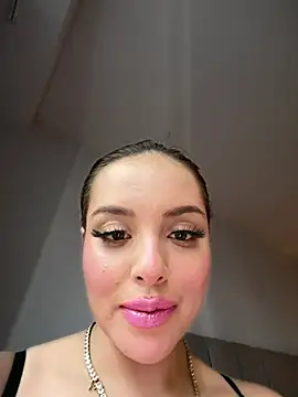 Alirawrz's Live XXX Chat