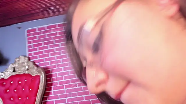 Chat XXX en directo de LiliThara
