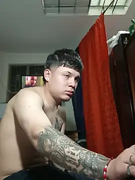 liam_hot77 élő XXX-chatje
