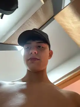 Lander_Cruz's Live XXX Chat