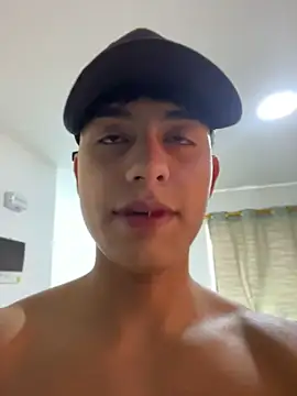 Lander_Cruz Live XXX-chat