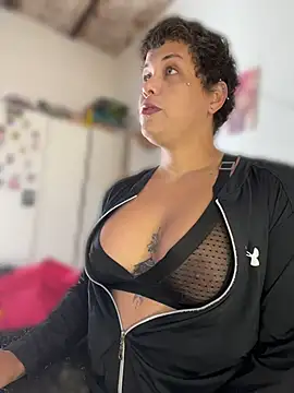 alicetgirlbrn Webbikameraesitys