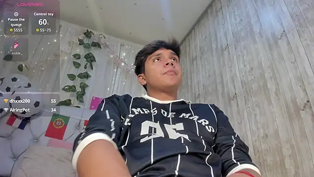 XXX chat uživo modela Thiago_Kozak