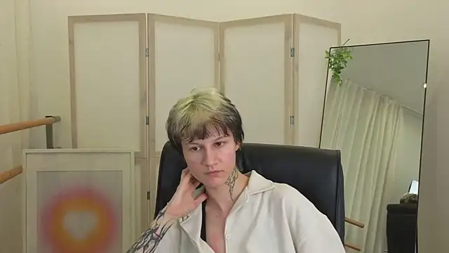Senpai_Sins' Live XXX Chat