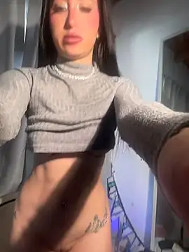 XXX chat uživo modela MiaFoxie_