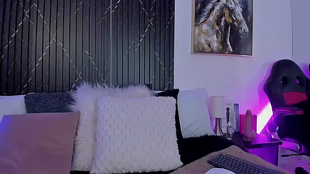 Chat +18 de Bonnie_Rider ao vivo