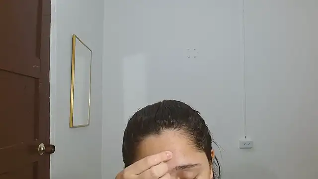 Živý XXX chat Thalian