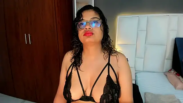 yeral2017 লাইভ XXX চ্যাট