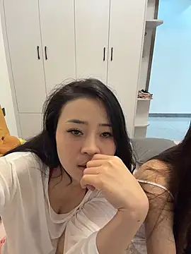 jingya521 Adlı Modelin Canlı XXX Sohbeti