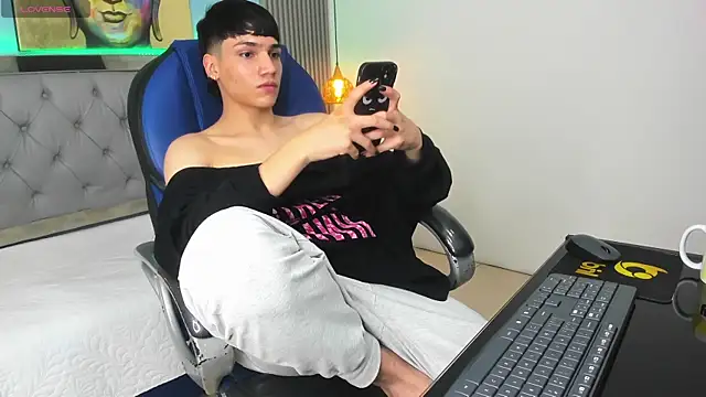 SamBlack_ 라이브 XXX 채팅