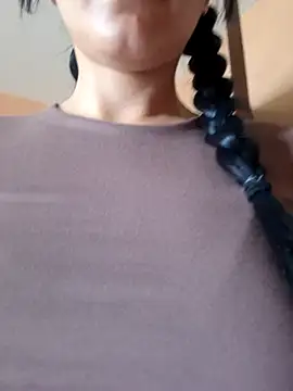 Ally-cutee's Live XXX Chat