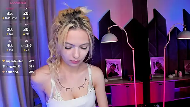 Chat XXX en directo de AlysiaSun_